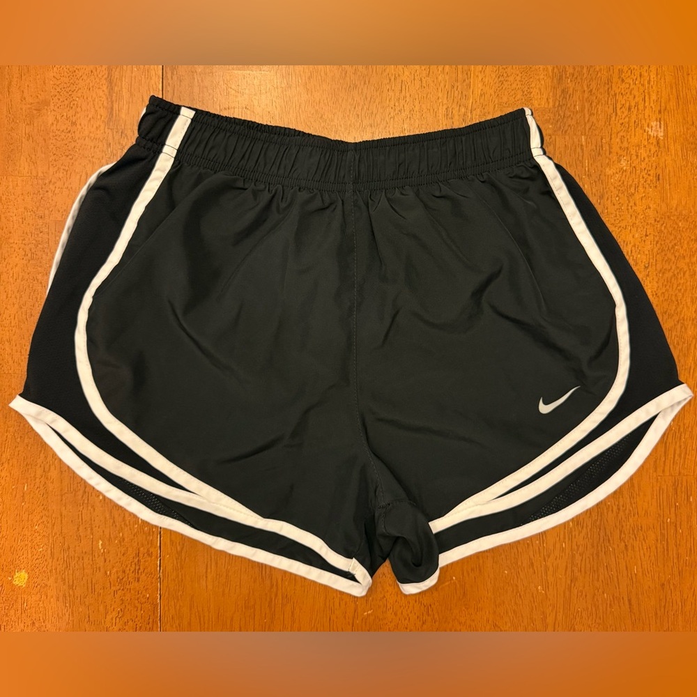 Nike Black Athletic Shorts Lightweight Elastic Waist